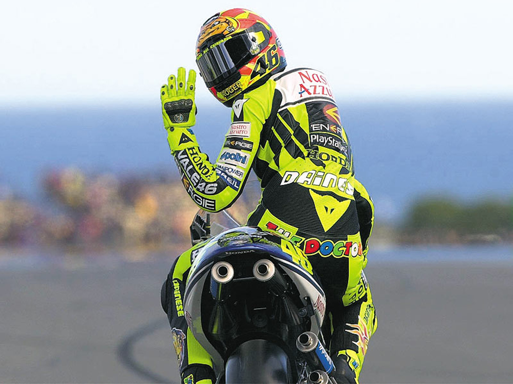 wallpaper%20moto%20bike%20y%20valentino%20rossi%20.jpg